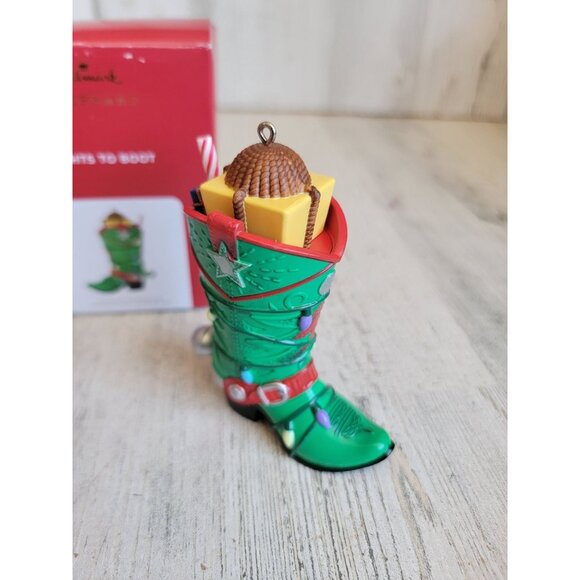 Hallmark lights to boot ornament Xmas Cowboys - Picture 4 of 6